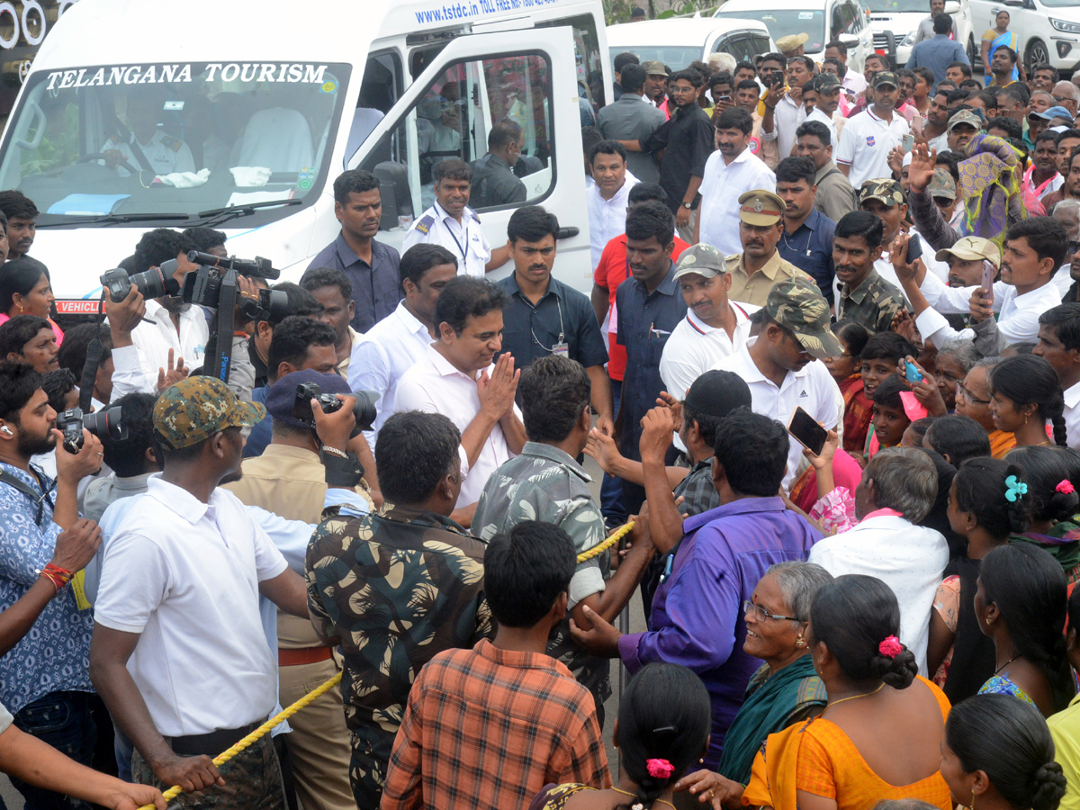 KTR_20Started_20IT_20Towers_2C_20NAC_20Building_20In_20Nizamabad_20Photos-25.jpg 24
