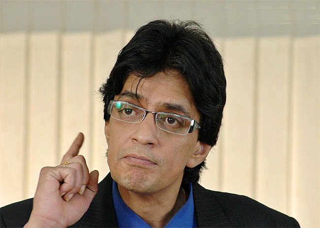 Versatile_20actor_20Raghuvaran_20Old_20Rare_20Photos-15.jpg 15