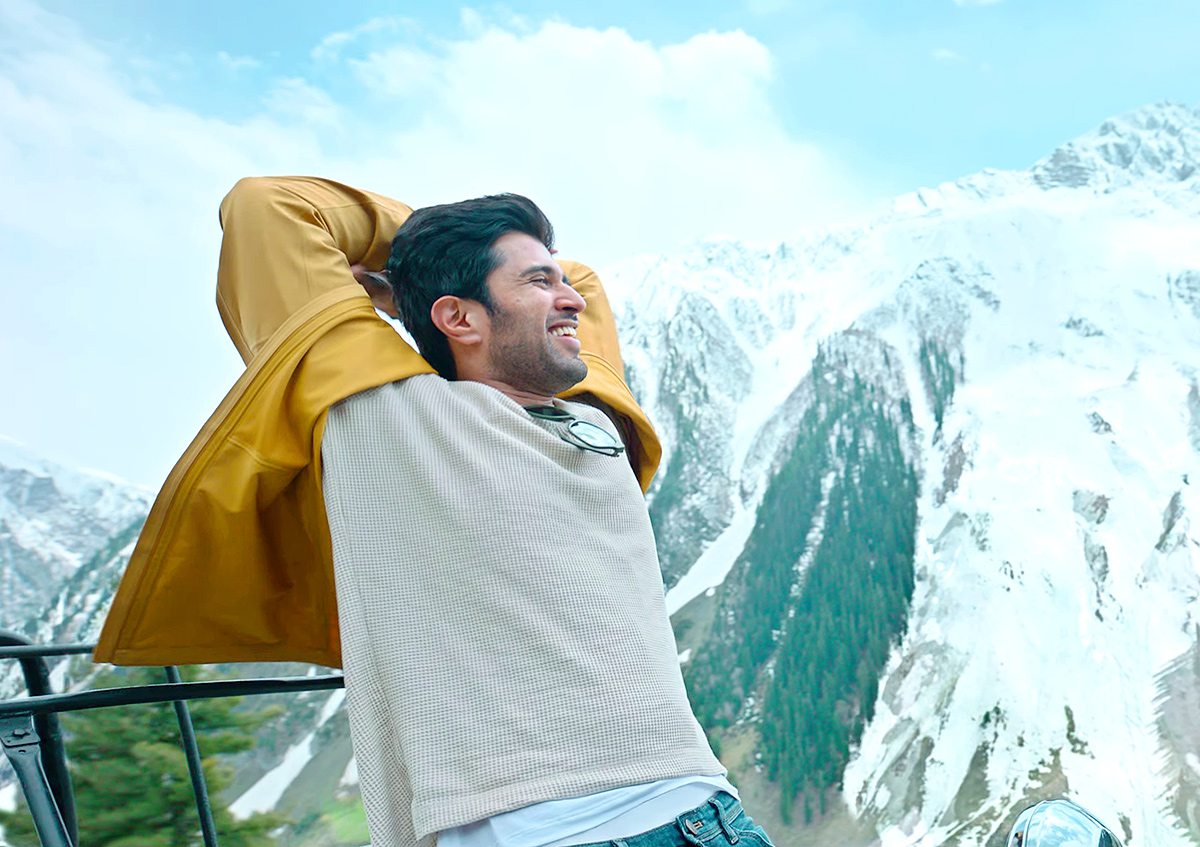 Vijay_20Devarakonda_20Samantha_20Kushi_20movie_20HD_20Stills-18.jpg 17
