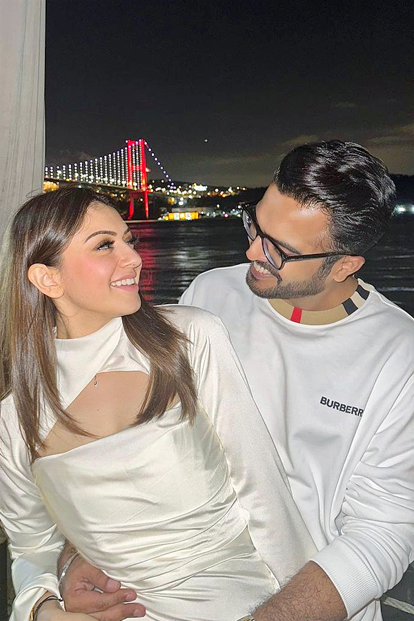 Hansika_20Motwani_20Birthday_20celebrations_20PHotos_7.jpg 8