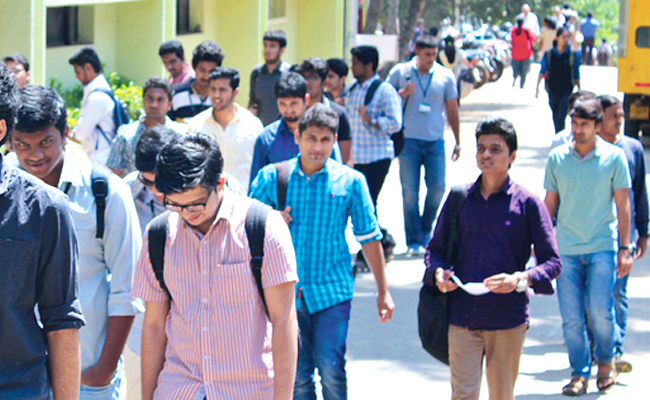 students_0.jpg