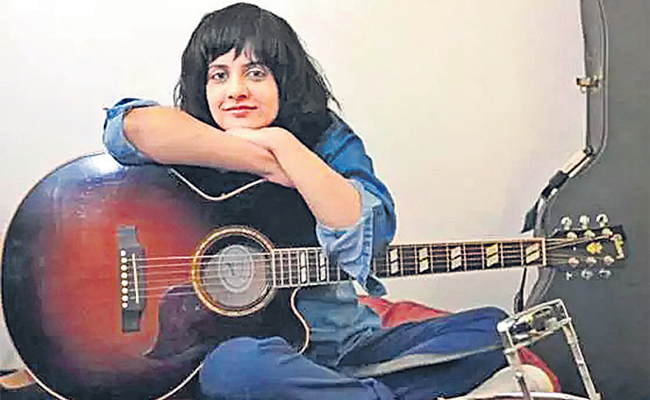 Music-Composer-Jasleen-Royal-Biography.jpg