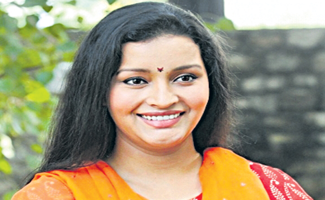 RENUDESAI.jpg
