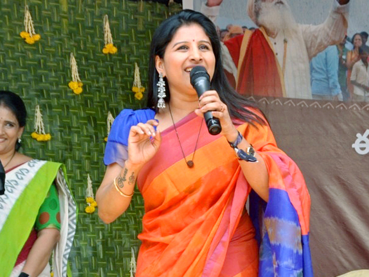 Isha_20Gramotsavam_20At_20Mahaboobnagar_20Photos_8.jpg 4
