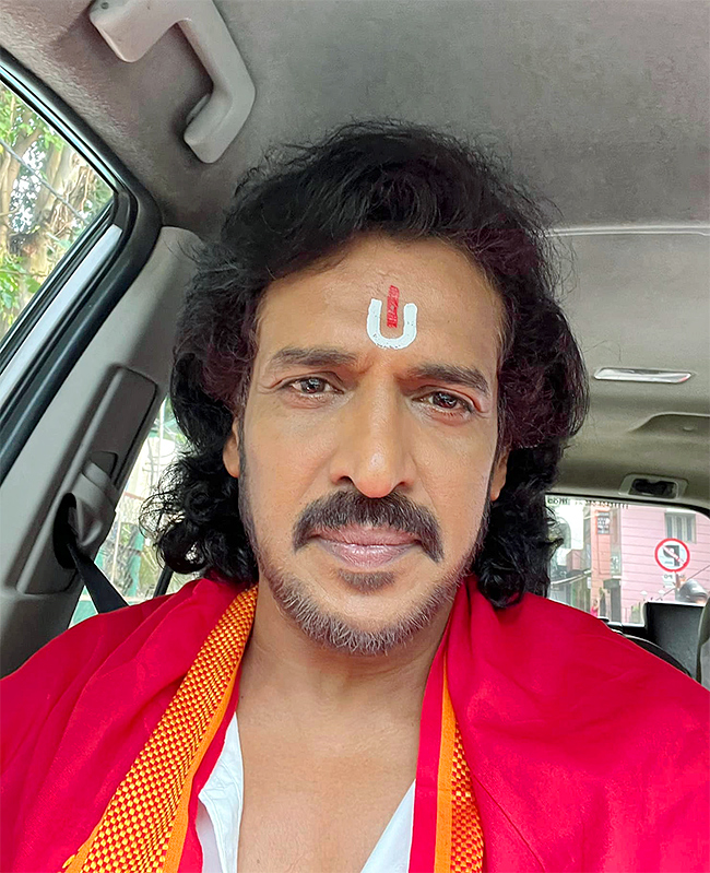 Rare_20And_20Unseen_20Photos_20Of_20Upendra_20-13.jpg 13