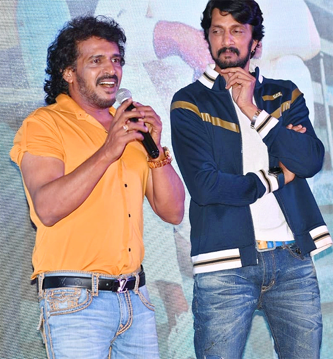 Rare_20And_20Unseen_20Photos_20Of_20Upendra_20-18.jpg 18