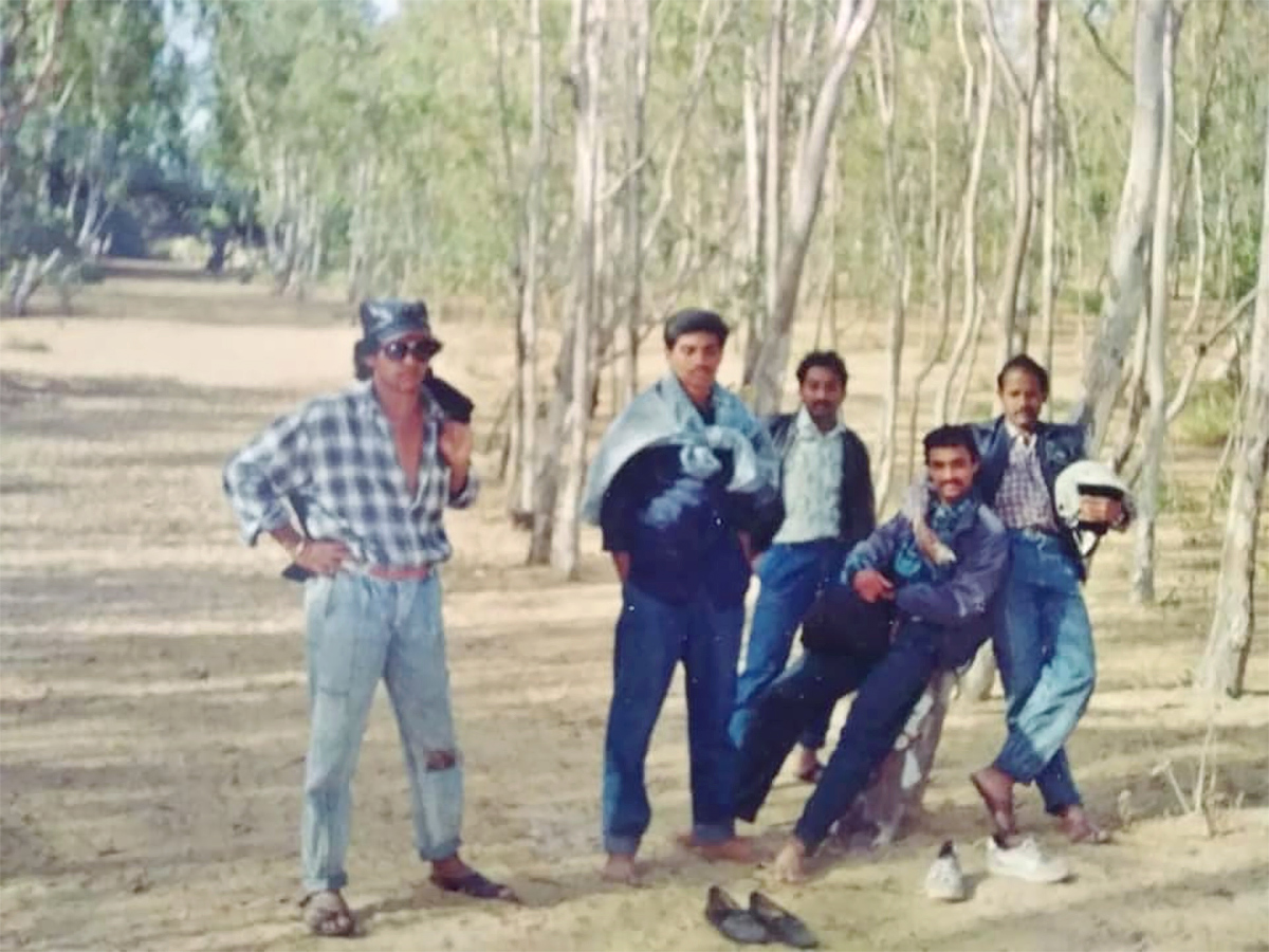 Rare_20And_20Unseen_20Photos_20Of_20Upendra_20-23.jpg 23