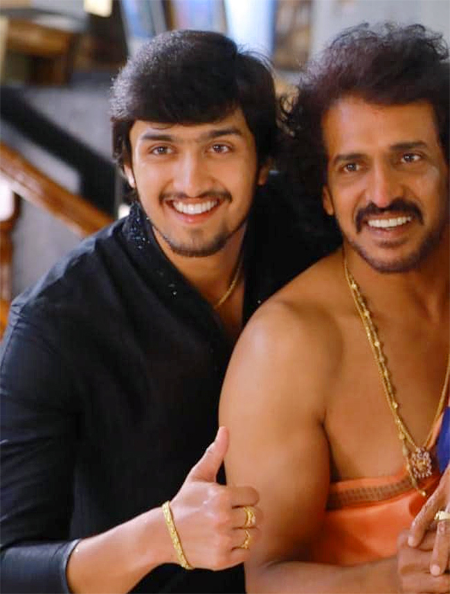 Rare_20And_20Unseen_20Photos_20Of_20Upendra_20-38.jpg 37