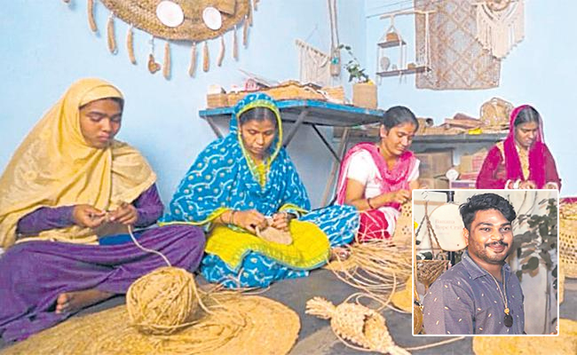 meet-young-entrepreneur-viswanath-who-made-products-banana-fiber.jpg
