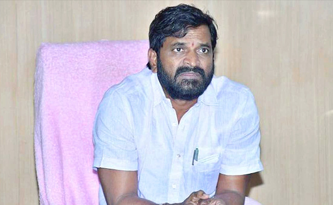 srinivas-goud.jpg