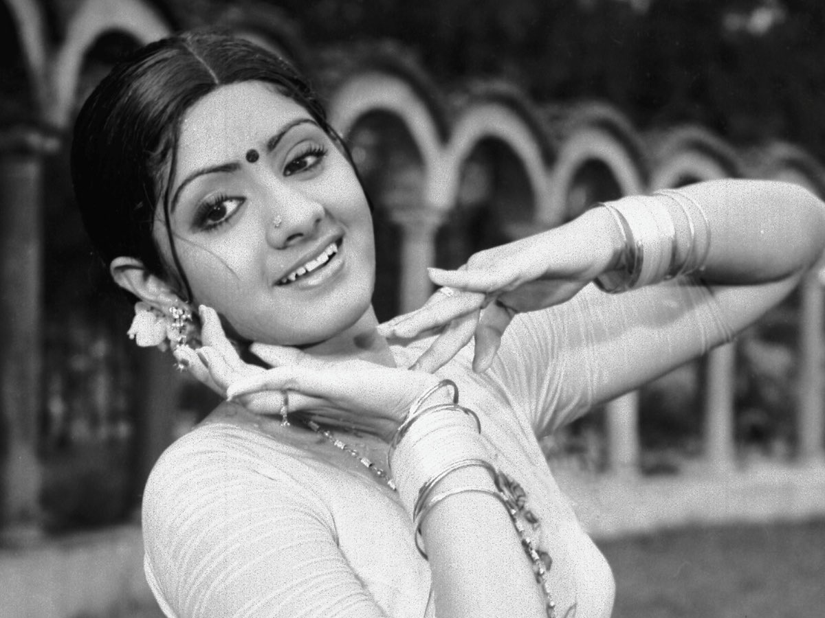 happy_20birthday_20sridevi_21.jpg 22