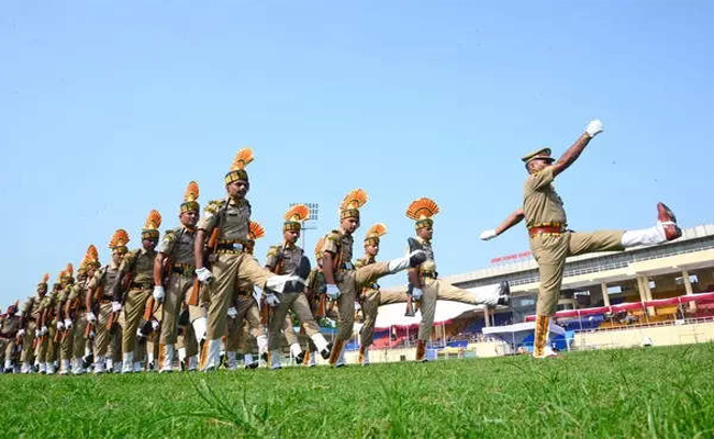 954_20Police_20Medals_20Including_2063_20From_20Telugu_20Sates_20Onn_20Independence_20Day_20eve.jpg