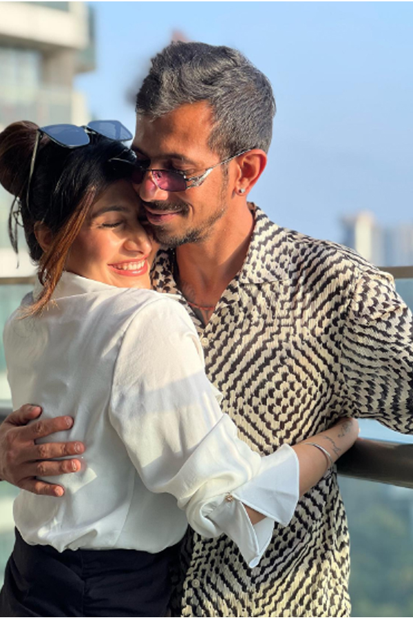 chahal-hug.jpg 2