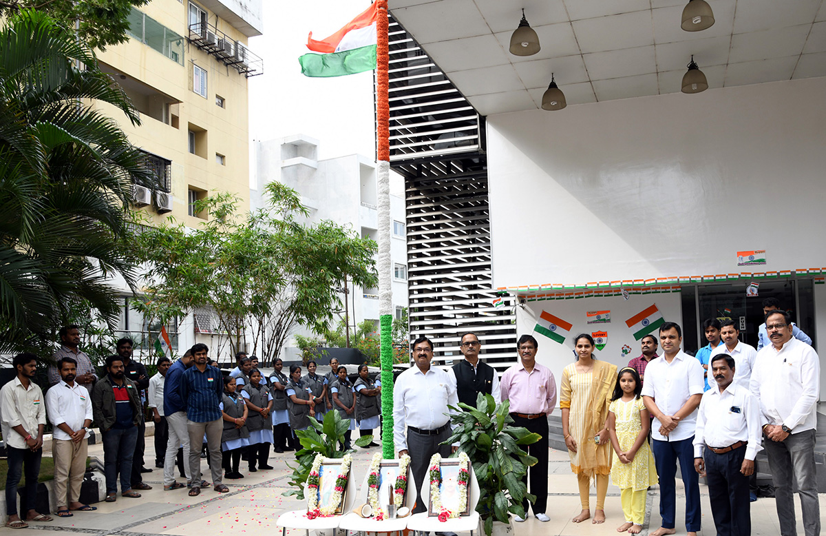 independence_20day_20celebration_20in_20sakshi_20office_20hyderabad-24.jpg 24