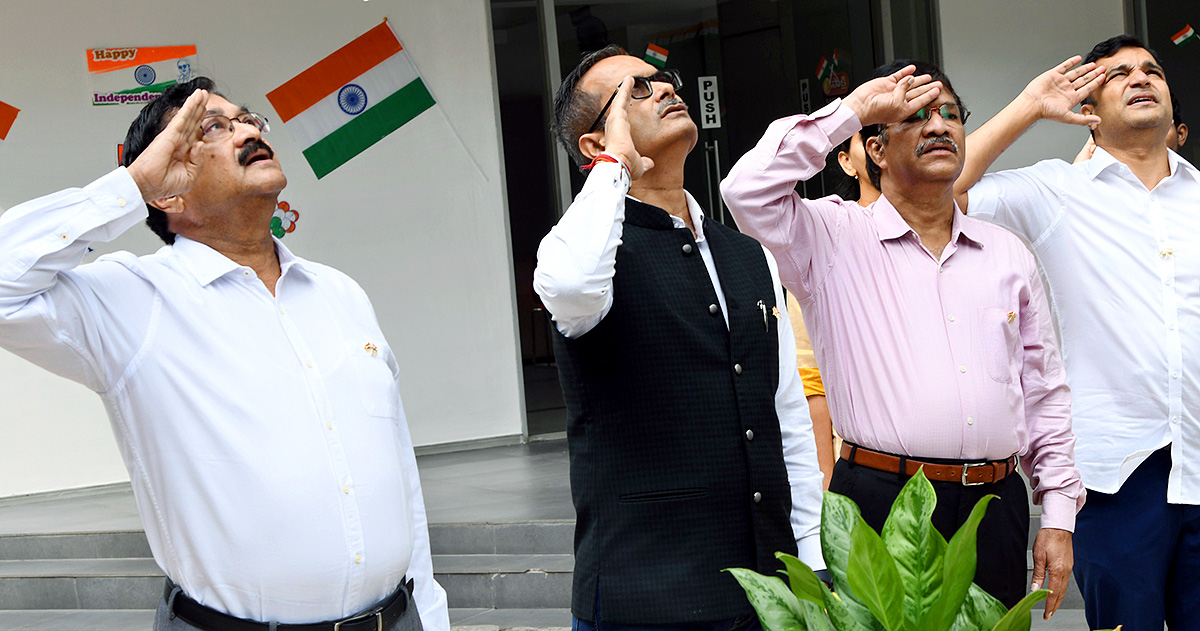 independence_20day_20celebration_20in_20sakshi_20office_20hyderabad-3.jpg 3