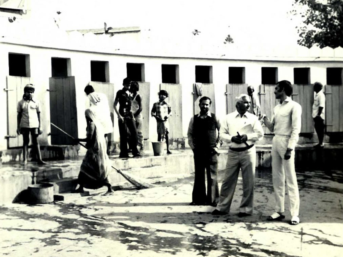 sulabh-1980.jpg 12