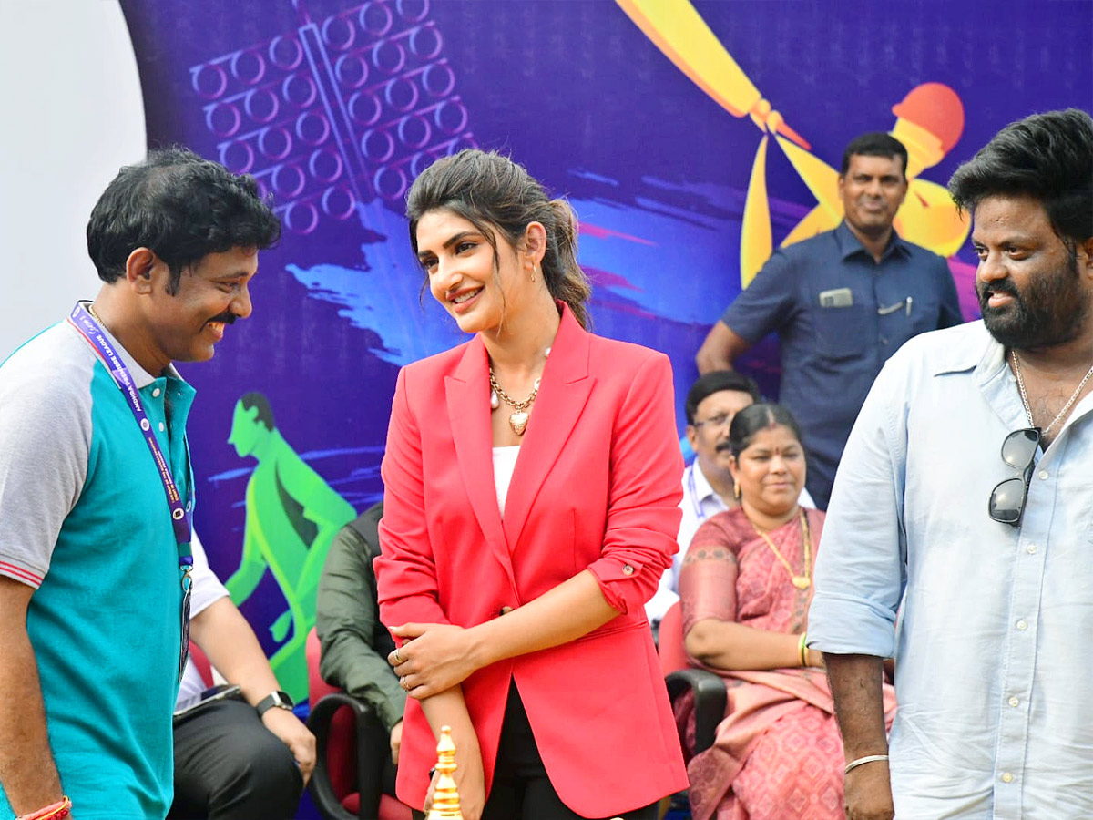 Andhra_20Premier_20League_20begin_20in_20Visakhapatnam_20Photos_4.jpg 5