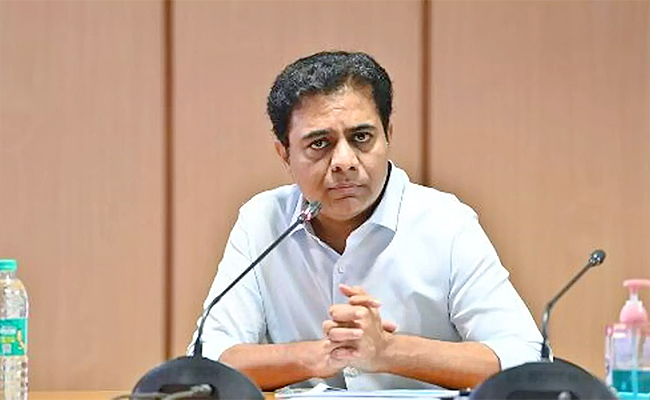 KTR-meeting-With-HYD-Ministers-Of-Double-Bedroom.jpg