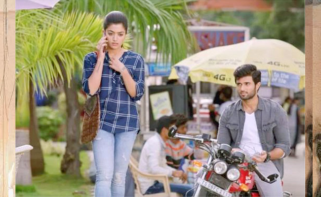 Vijay_20Deverakonda_2C_20Rashmika_20celebrate_205_20years_20of_20Geetha_20Govindam_20Photos_1_204.jpg 6