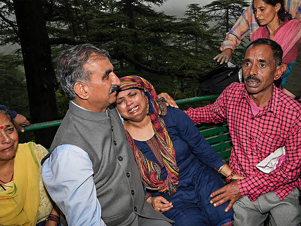heavy_20rains_20in_20himachal_20pradesh-15.jpg 13