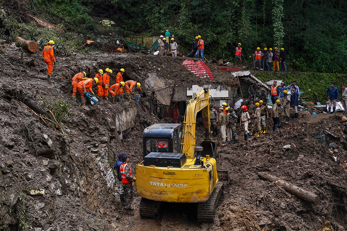 heavy_20rains_20in_20himachal_20pradesh-19.jpg 17