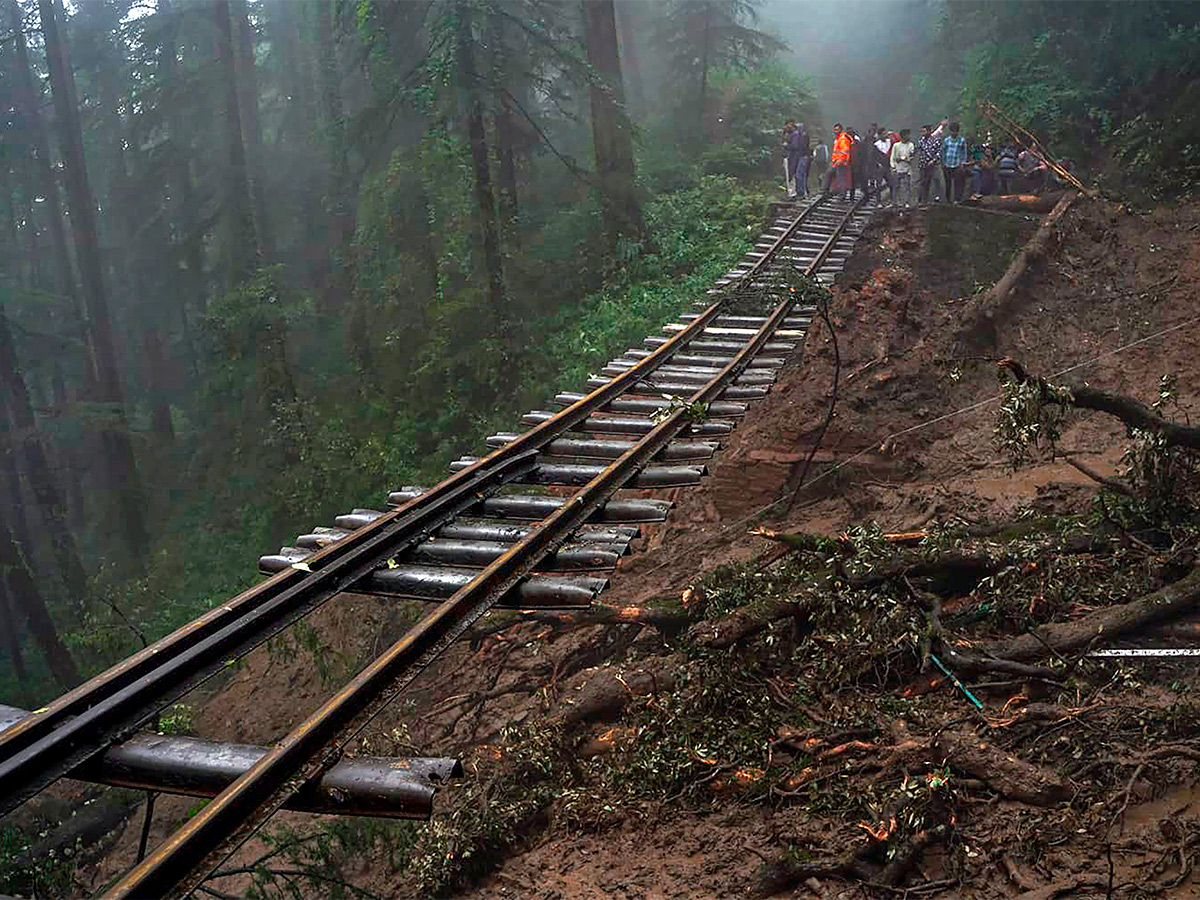 heavy_20rains_20in_20himachal_20pradesh-30.jpg 26