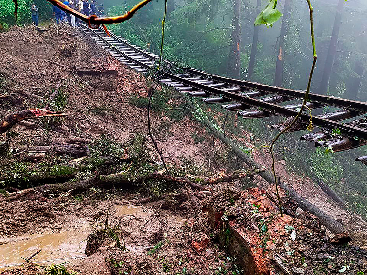 heavy_20rains_20in_20himachal_20pradesh-32.jpg 28