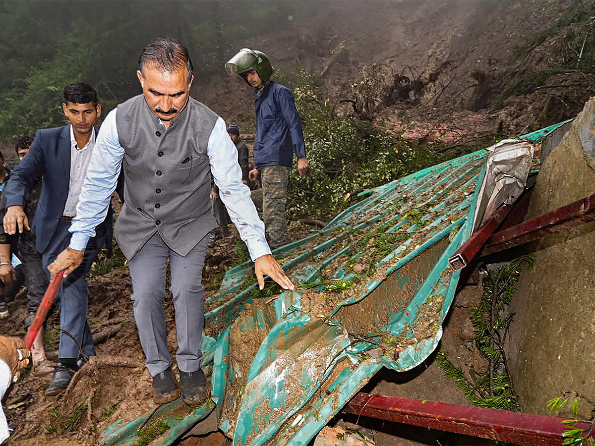 heavy_20rains_20in_20himachal_20pradesh-4.jpg 2