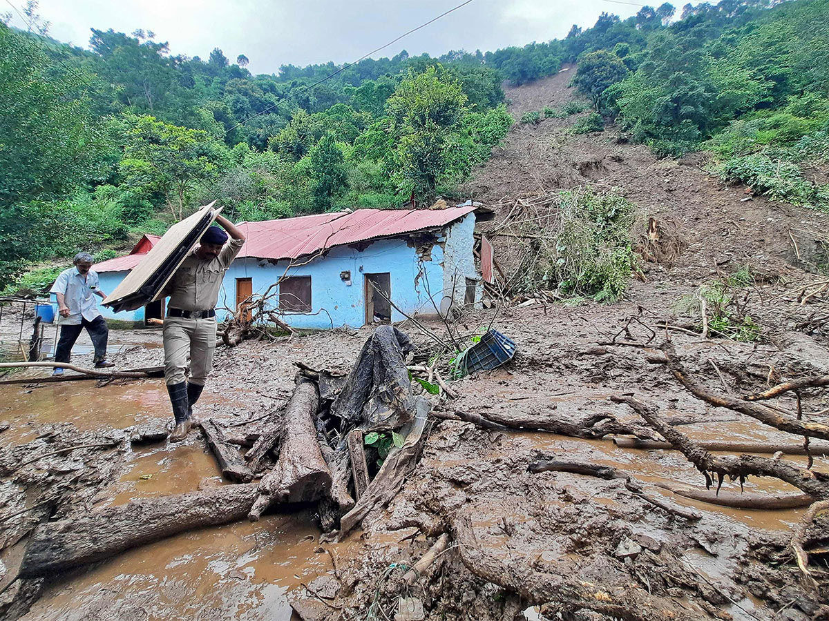 heavy_20rains_20in_20himachal_20pradesh-5.jpg 3