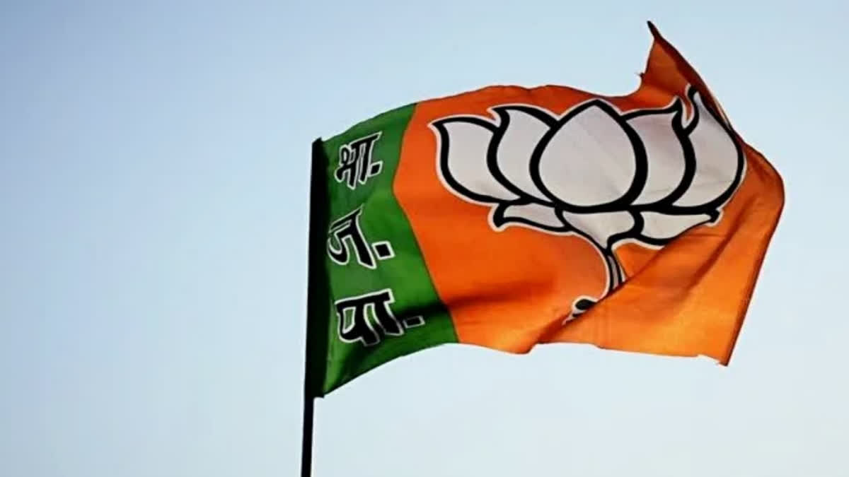 BJP-Flag-Ladakh-Leader-Expelled.jpg