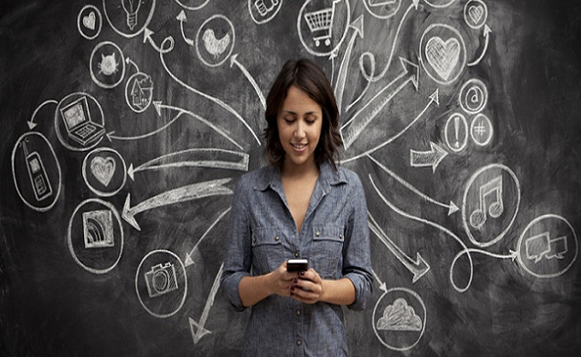 indians-spend-3-hours-in-a-day-with-smart-phone.jpg