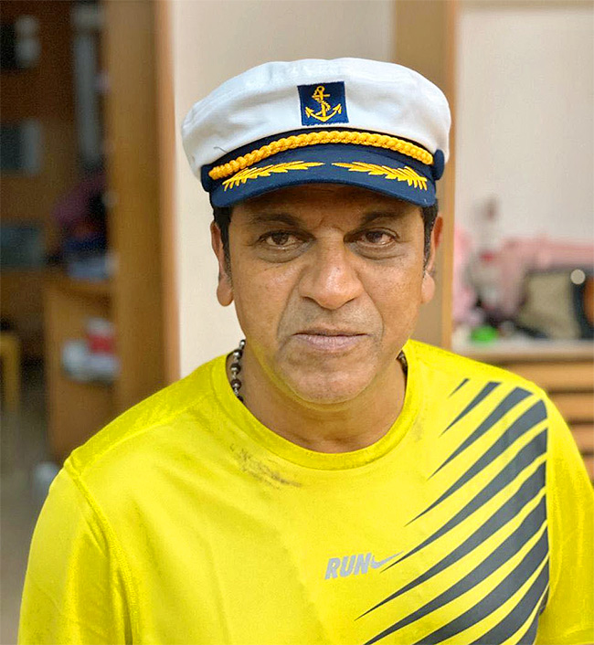 kannada_20superstar_20shivarajkumar_20rare_20and_20unseen_20photos-39.jpg 35