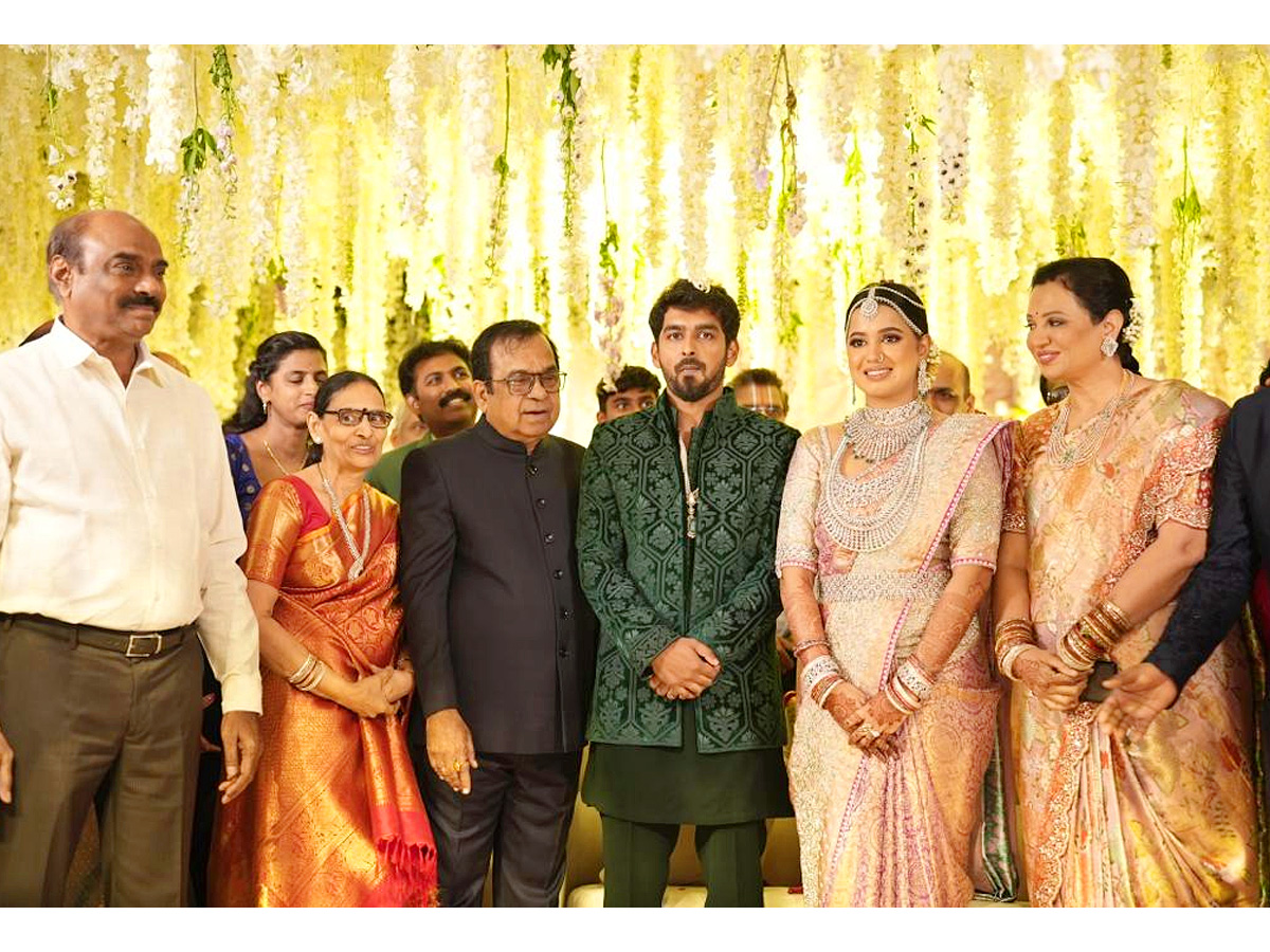 Brahmanandam_20Younger_20Son_20Siddharth_20wedding_20Photos_13.jpg 14