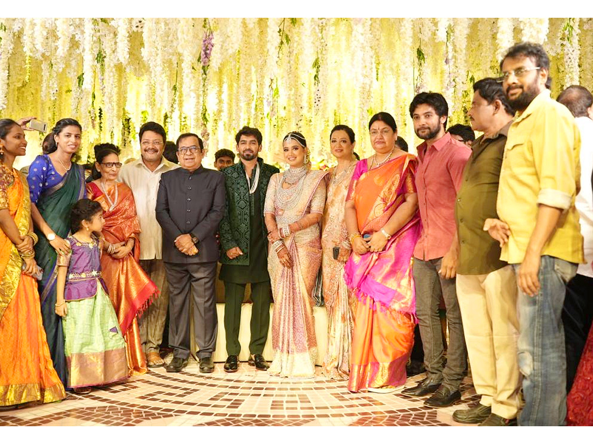 Brahmanandam_20Younger_20Son_20Siddharth_20wedding_20Photos_15.jpg 16