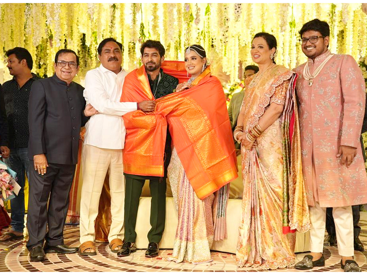 Brahmanandam_20Younger_20Son_20Siddharth_20wedding_20Photos_21.jpg 22
