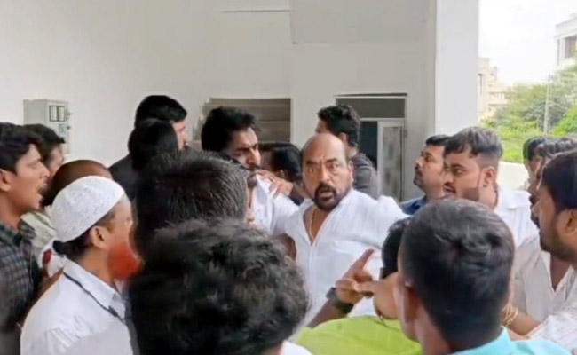 congressfight.jpg