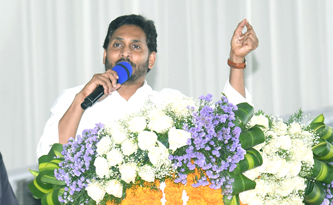 CM-Jagan-Mohan-Reddy-Accuses.jpg