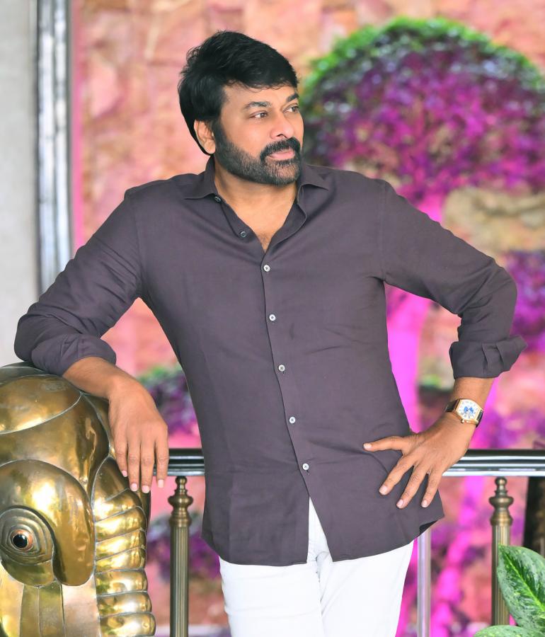 Happy_20Birthday_20Megastar_20Chiranjeevi_20Photos-10.jpg 9