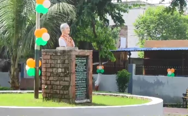 Patnas-Atal-Bihari-Vajpayee-Park.jpg