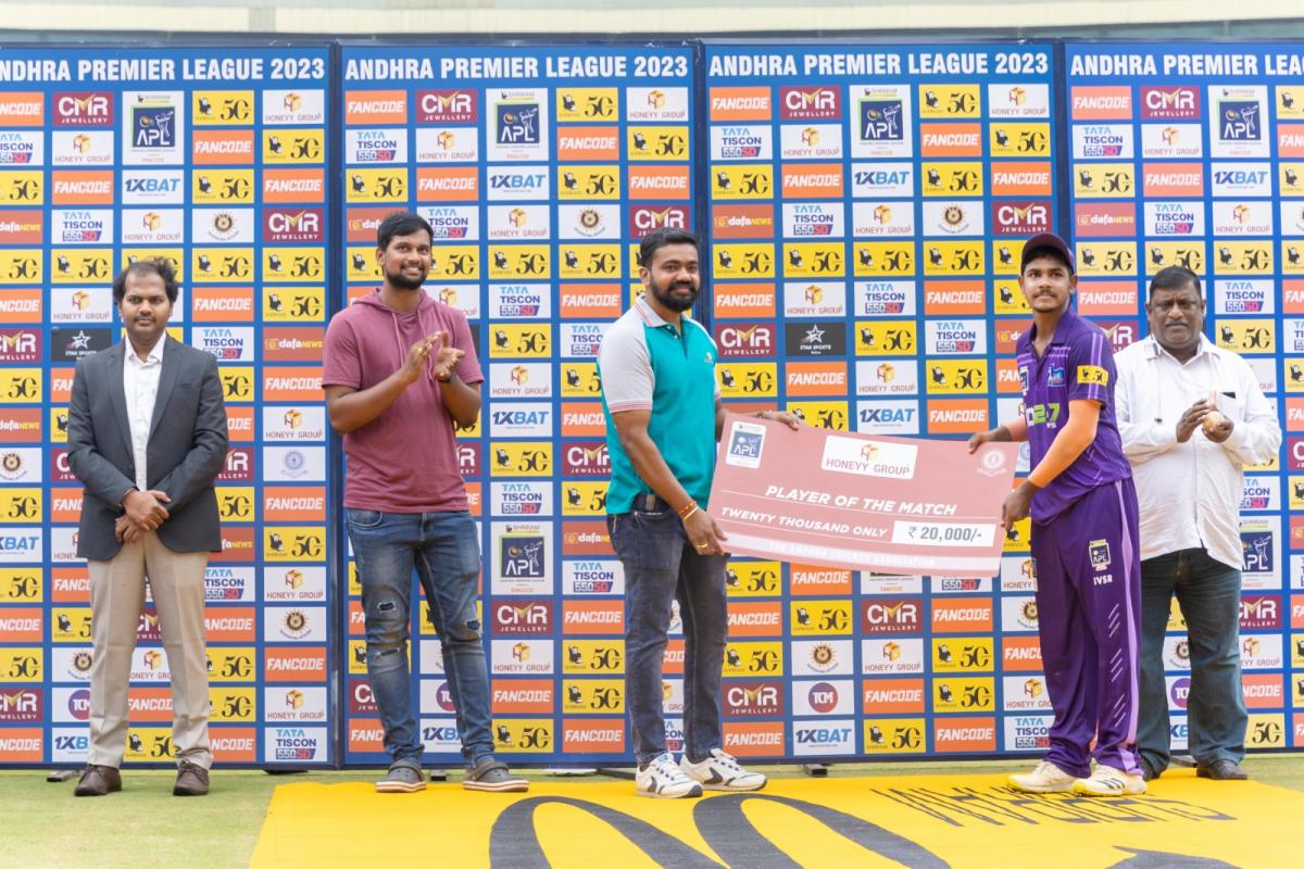Coastal_20Raiders_20vs_20Godavari_20Titans-09.jpeg 9