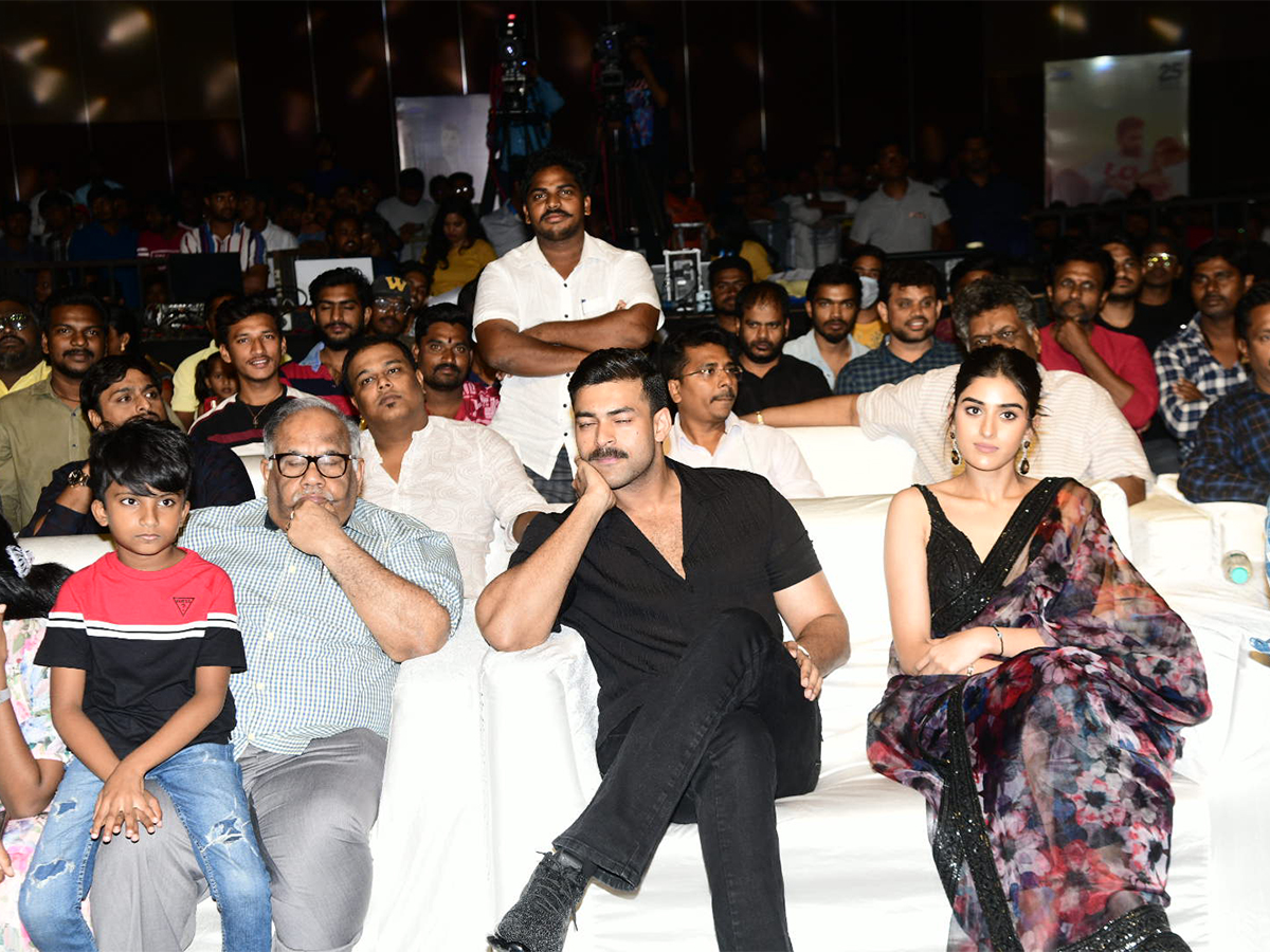 Gandeevadhari_20Arjuna_20Pre_20Release_20Event_20Photos-19.jpg 16