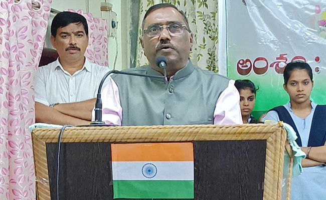 Kommineni-Srinivasa-Rao.jpg