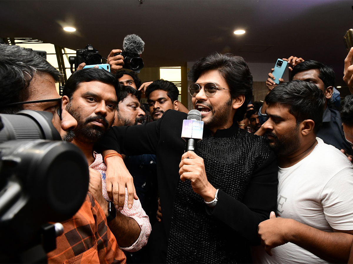 Miss_20Shetty_20Mr_20Polishetty_20Trailer_20Launch_20LIVE-31.jpg 25