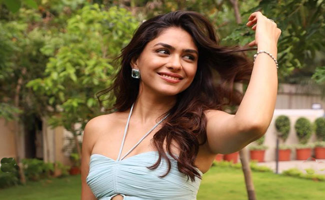 mrunal.jpg