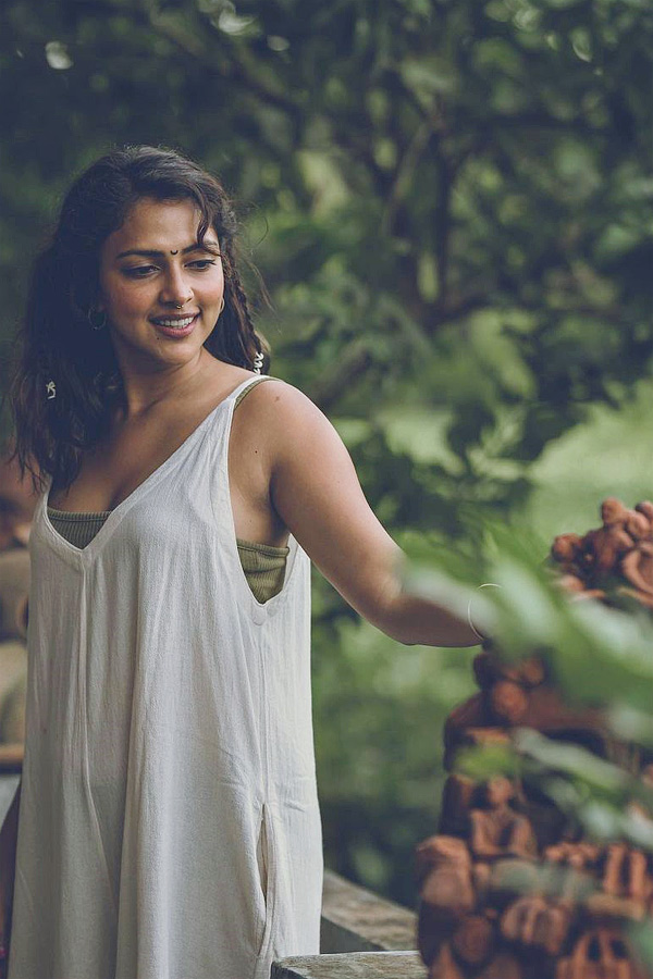 Indian_20Actress_20Amala_20Paul_20Without_20No_20Makeup_20Photos_6.jpg 7