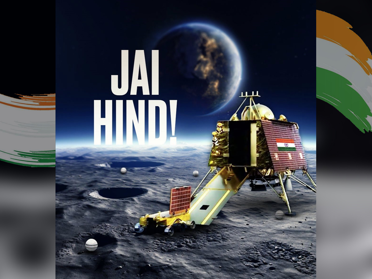 chandrayaan-soft-landing-celebration.jpg 11