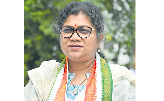 sravanthi.jpg