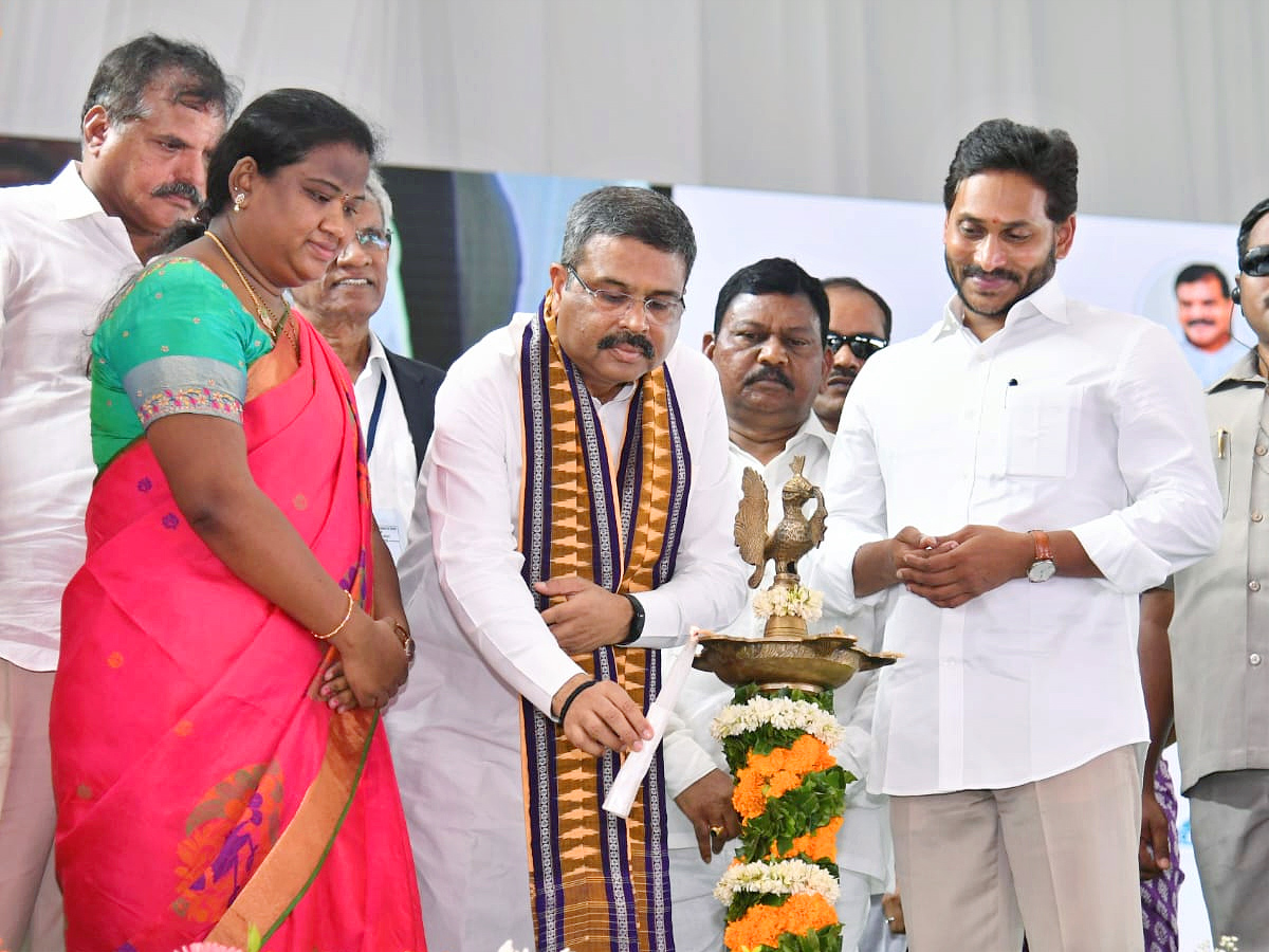 AP_20CM_20YS_20Jagan_20Visit_20Vizianagaram_20District_20Photos_9.jpg 30