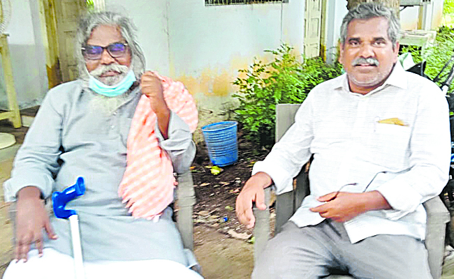 RAJANNA_2CAMAR.jpg