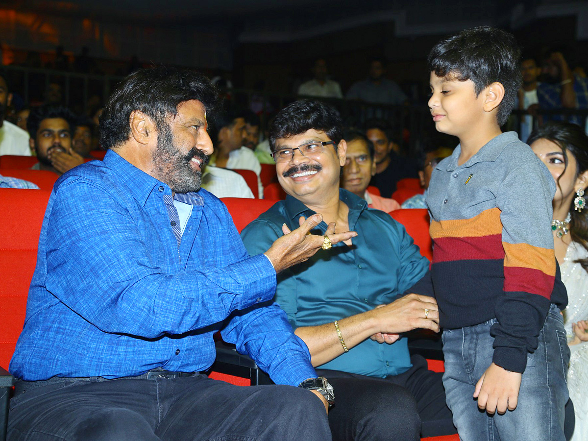 Skanda_20Pre_20Release_20Event_20photos_11.jpg 12